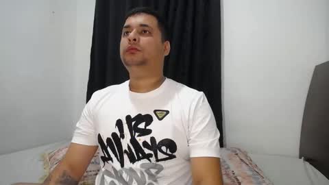 Wanda and Ember online show from February 2025 12:33:01 AM