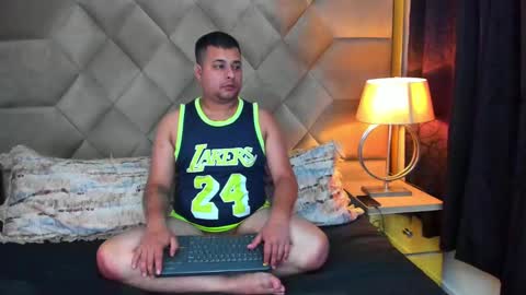 Wanda and Ember online show from March 2025 02:36:01 AM