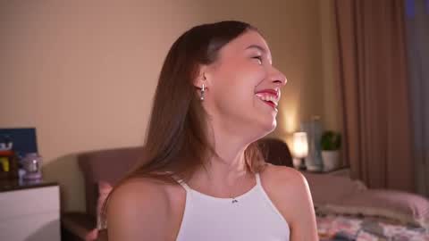 Snapshot of wanda_robinson chatting on May 2026 07:00:02 PM Wendy. Hello Honeys Ill see you 2nd 5th 7th this week love you3 online show from May 2026 07:00:02 PM