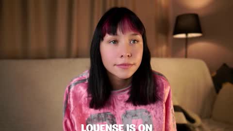 Betti online show from October 2025 10:33:01 AM