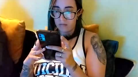 Waningrose  Lu online show from January 2025 11:23:01 PM