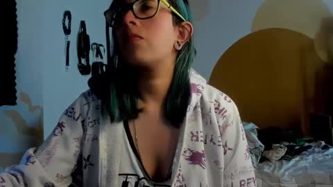 Waningrose  Lu online show from January 2025 02:25:01 PM