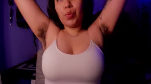 Waningrose  Lu online show from January 2025 12:07:01 PM