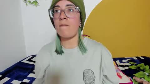 Waningrose  Lu online show from December 2025 12:27:01 AM