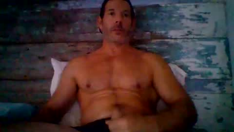 Snapshot of want_to_be_recognized chatting on May 2026 07:43:02 PM want_to_be_recognized online show from May 2026 07:43:02 PM