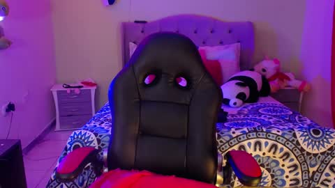 EMILY online show from January 2025 10:01:01 AM