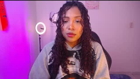 Snapshot of warisgoddes chatting on January 2026 07:12:02 AM EMILY online show from January 2026 07:12:02 AM