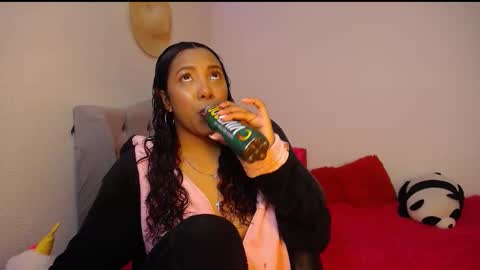 Snapshot of warisgoddes chatting on February 2026 07:06:01 AM EMILY online show from February 2026 07:06:01 AM