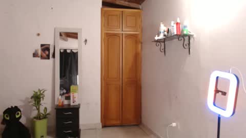 Snapshot of warrior_xena chatting on October 2025 11:38:01 PM warrior_xena online show from October 2025 11:38:01 PM