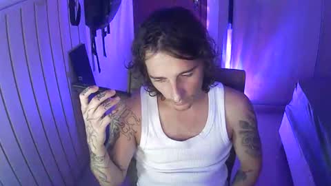 wave_boyy online show from May 2026 10:37:01 PM
