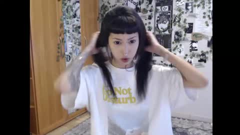 Mina online show from October 2025 11:33:02 AM