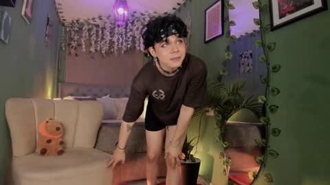 Wayuu Goddess  3 online show from December 2024 08:39:01 PM