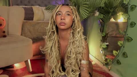 Wayuu Goddess  3 online show from December 2024 08:26:02 PM