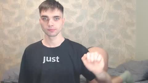 Lia and Artur online show from December 2025 06:37:02 PM