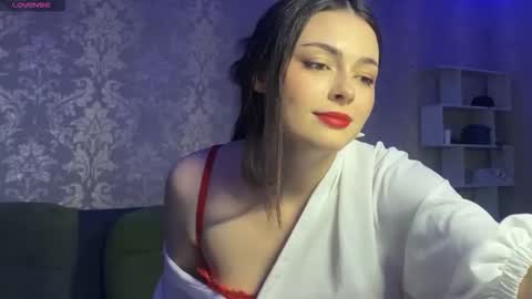 Snapshot of weareyoursun chatting on February 2026 04:27:02 PM Alice online show from February 2026 04:27:02 PM