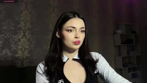 Snapshot of weareyoursun chatting on March 2026 05:26:01 PM Alice online show from March 2026 05:26:01 PM