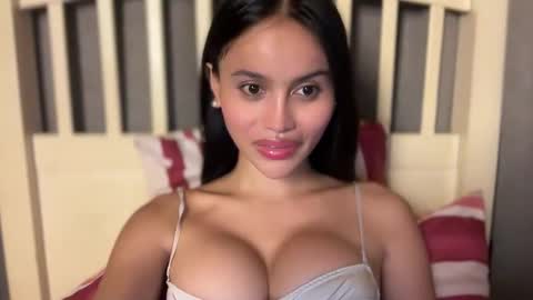 Maggie online show from December 2025 08:23:01 AM