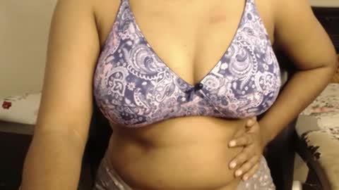 Snapshot of webshowxxx chatting on October 2025 03:13:01 PM mina online show from October 2025 03:13:01 PM