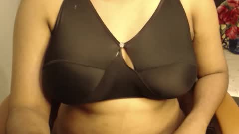 mina online show from March 2026 08:36:01 PM