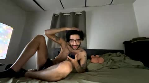 ShootingWebs online show from December 2025 06:55:02 AM