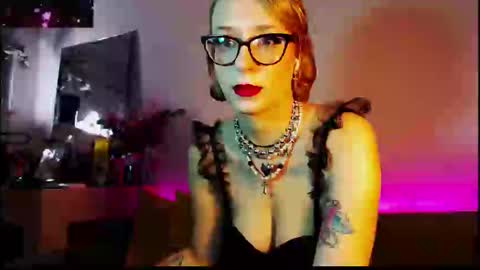 Snapshot of welliza chatting on February 2025 01:51:01 AM Liza online show from February 2025 01:51:01 AM