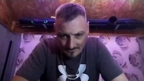 Welshdragon37 online show from December 2025 11:24:02 PM