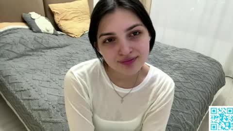 Kiki online show from April 2026 07:07:01 PM