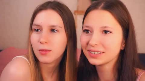 Nora online show from November 2025 07:26:02 PM