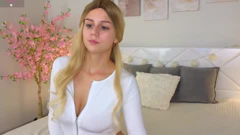 Im Wendy online show from December 2024 09:42:02 PM