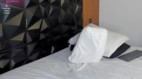 Wendy Marshall  online show from January 2026 07:30:01 PM