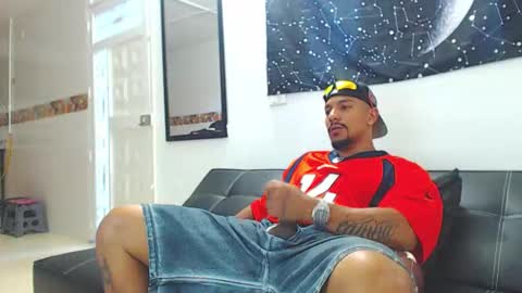 Wesley Rogger online show from November 2025 10:21:01 PM