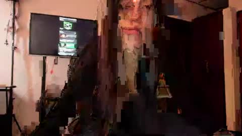 Snapshot of west_ta chatting on March 2025 10:15:02 PM tatty online show from March 2025 10:15:02 PM