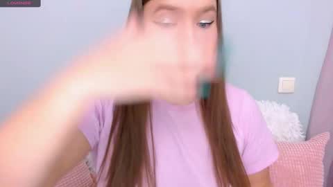 Snapshot of wet__molly chatting on December 2024 09:00:02 PM molly online show from December 2024 09:00:02 PM