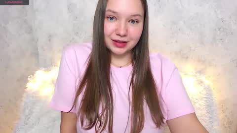 Snapshot of wet__molly chatting on October 2025 07:04:02 PM molly online show from October 2025 07:04:02 PM