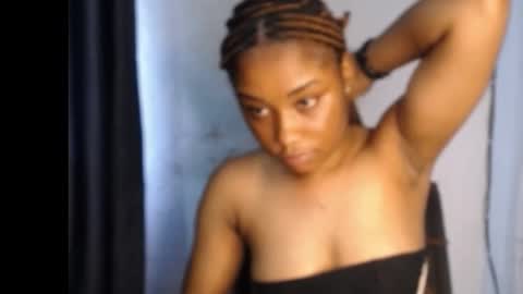 Snapshot of wet_juicypussy chatting on December 2024 09:44:01 AM queen online show from December 2024 09:44:01 AM