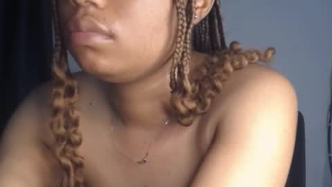 Snapshot of wet_juicypussy chatting on December 2024 08:33:01 AM queen online show from December 2024 08:33:01 AM