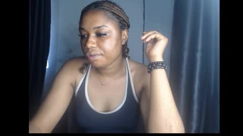 Snapshot of wet_juicypussy chatting on December 2024 10:28:02 AM queen online show from December 2024 10:28:02 AM
