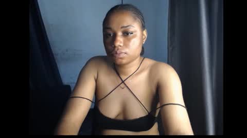 Snapshot of wet_juicypussy chatting on December 2024 09:42:01 AM queen online show from December 2024 09:42:01 AM