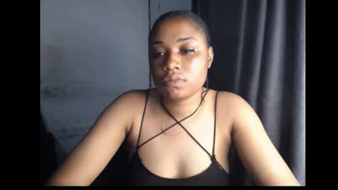 Snapshot of wet_juicypussy chatting on December 2024 09:09:02 PM queen online show from December 2024 09:09:02 PM