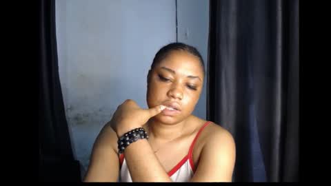 Snapshot of wet_juicypussy chatting on December 2024 10:53:02 AM queen online show from December 2024 10:53:02 AM