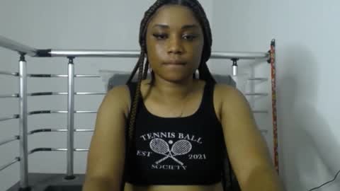 Snapshot of wet_juicypussy chatting on January 2025 08:24:01 PM queen online show from January 2025 08:24:01 PM