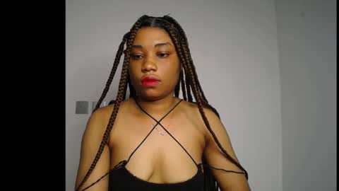 Snapshot of wet_juicypussy chatting on January 2025 07:43:02 AM queen online show from January 2025 07:43:02 AM