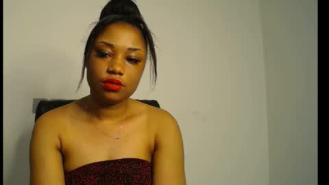 Snapshot of wet_juicypussy chatting on January 2025 08:41:02 AM queen online show from January 2025 08:41:02 AM