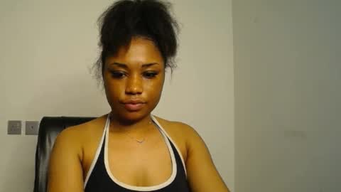 Snapshot of wet_juicypussy chatting on January 2025 10:19:01 AM queen online show from January 2025 10:19:01 AM
