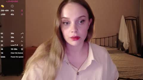 Snapshot of wet_lana chatting on September 2025 03:34:02 PM Lana online show from September 2025 03:34:02 PM