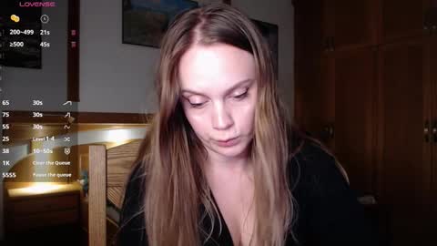 Snapshot of wet_lana chatting on October 2025 06:16:02 PM Lana online show from October 2025 06:16:02 PM