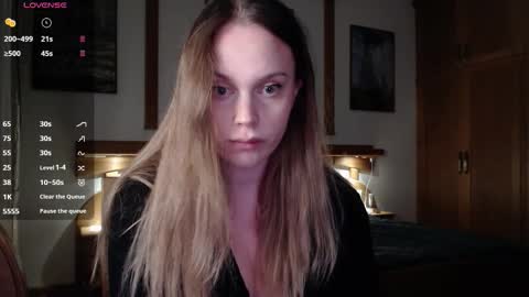 Snapshot of wet_lana chatting on October 2025 06:07:01 PM Lana online show from October 2025 06:07:01 PM