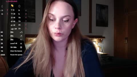 Snapshot of wet_lana chatting on October 2025 05:46:02 PM Lana online show from October 2025 05:46:02 PM