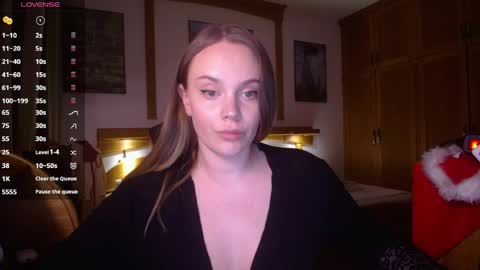 Snapshot of wet_lana chatting on May 2026 07:08:01 PM Lana online show from May 2026 07:08:01 PM