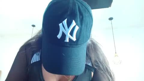 wet_naughty_girl online show from April 2026 07:25:02 PM